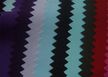 Chiny Tkanina z pamięcią tkaną i farbującą, tkanina z poliestru w stylu zwykłego jedwabiu dostawca