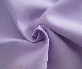 Chiny Fioletowa tkanina z elastycznego poliestru, lekka i elegancka podszewka z tkaniny Pongee dostawca
