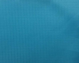 Chiny Modny granatowy materiał z tafty, cienka tkanina poliestrowa o gładkiej powierzchni dostawca